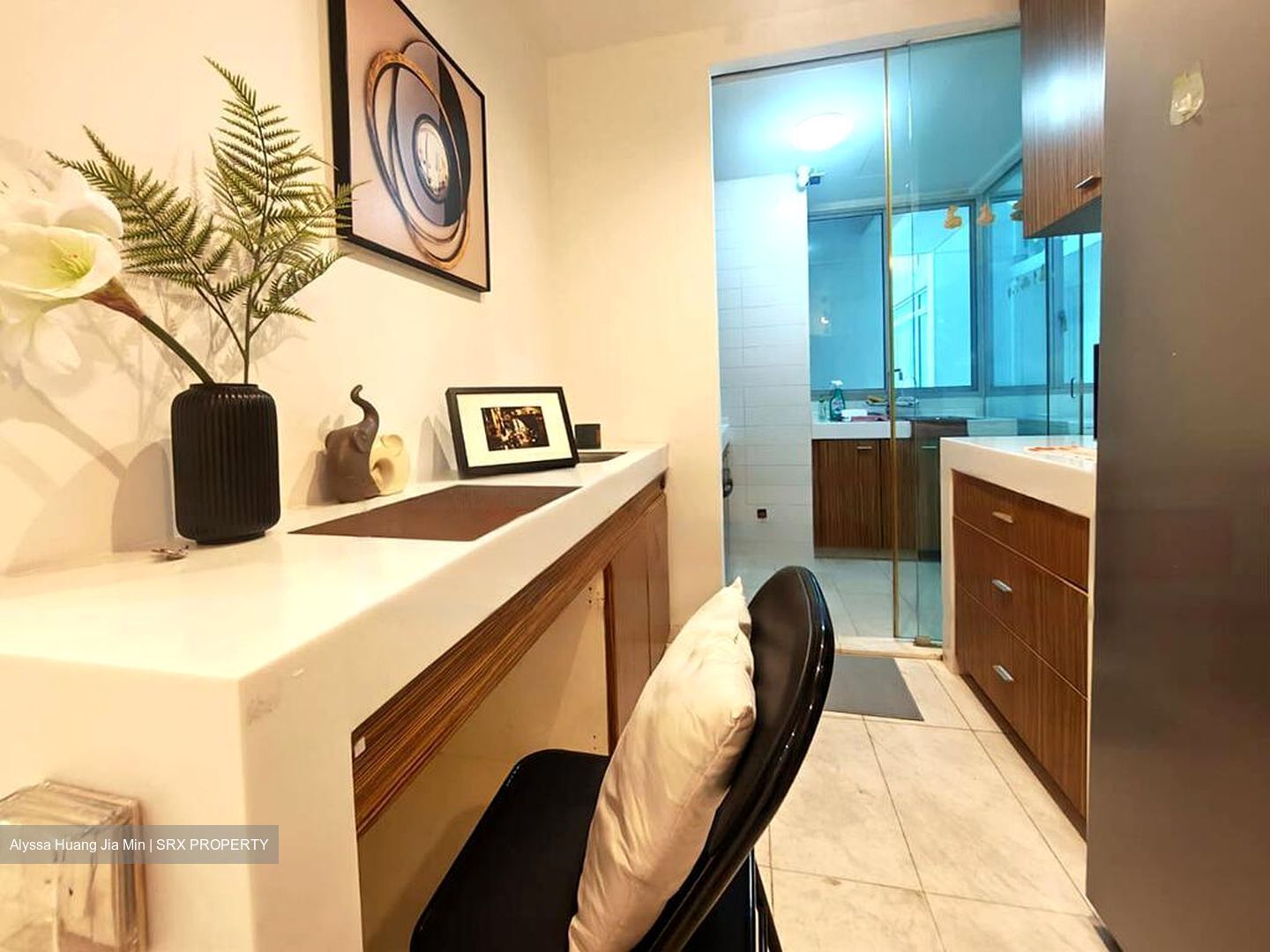 The Lakeshore (D22), Condominium #481689211